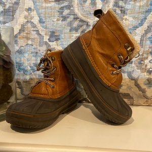 Kids boots
